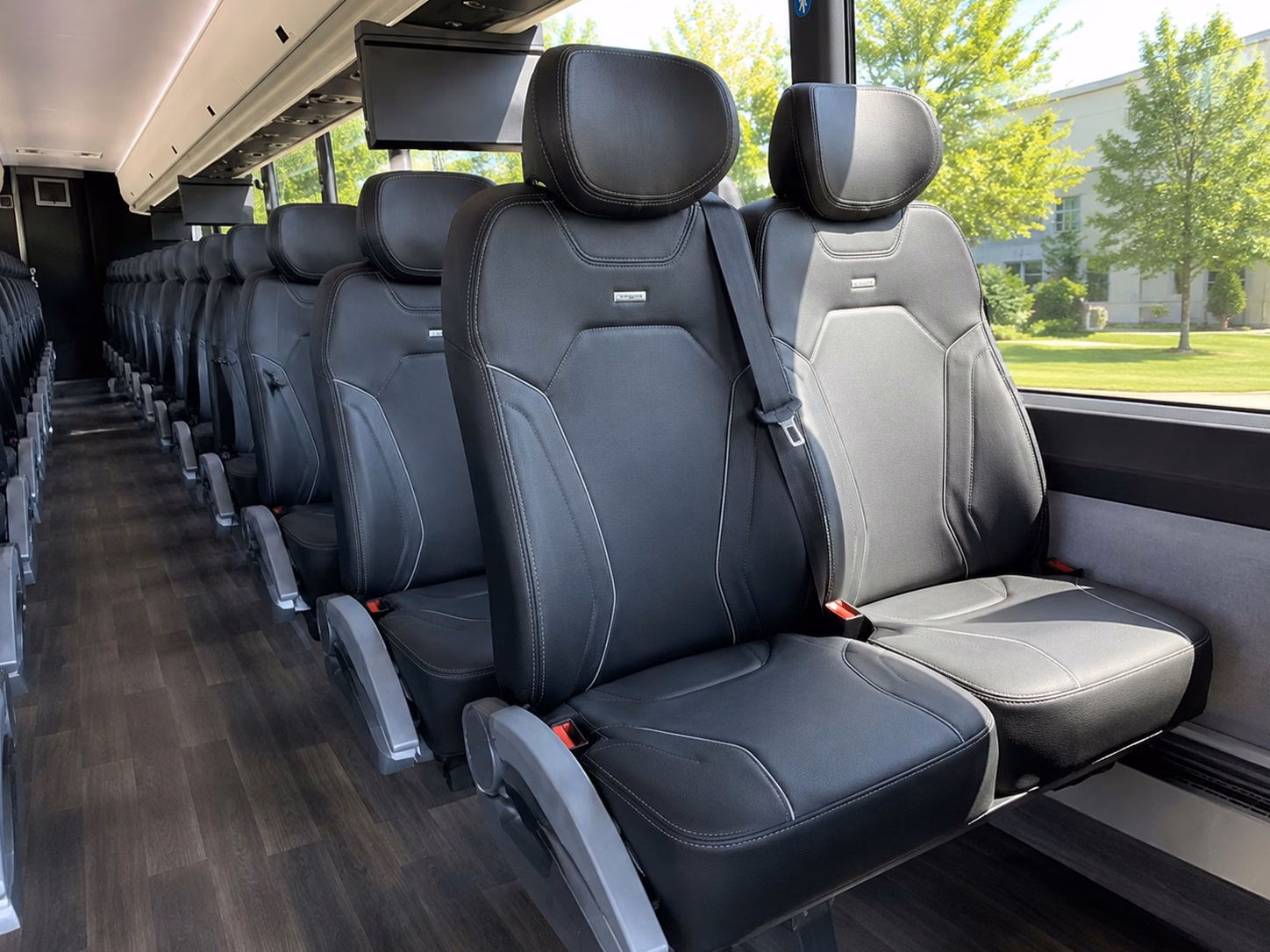 charterbusrentalhamiltonnj com makes bridal party transportation in hamilton easy from start to finish