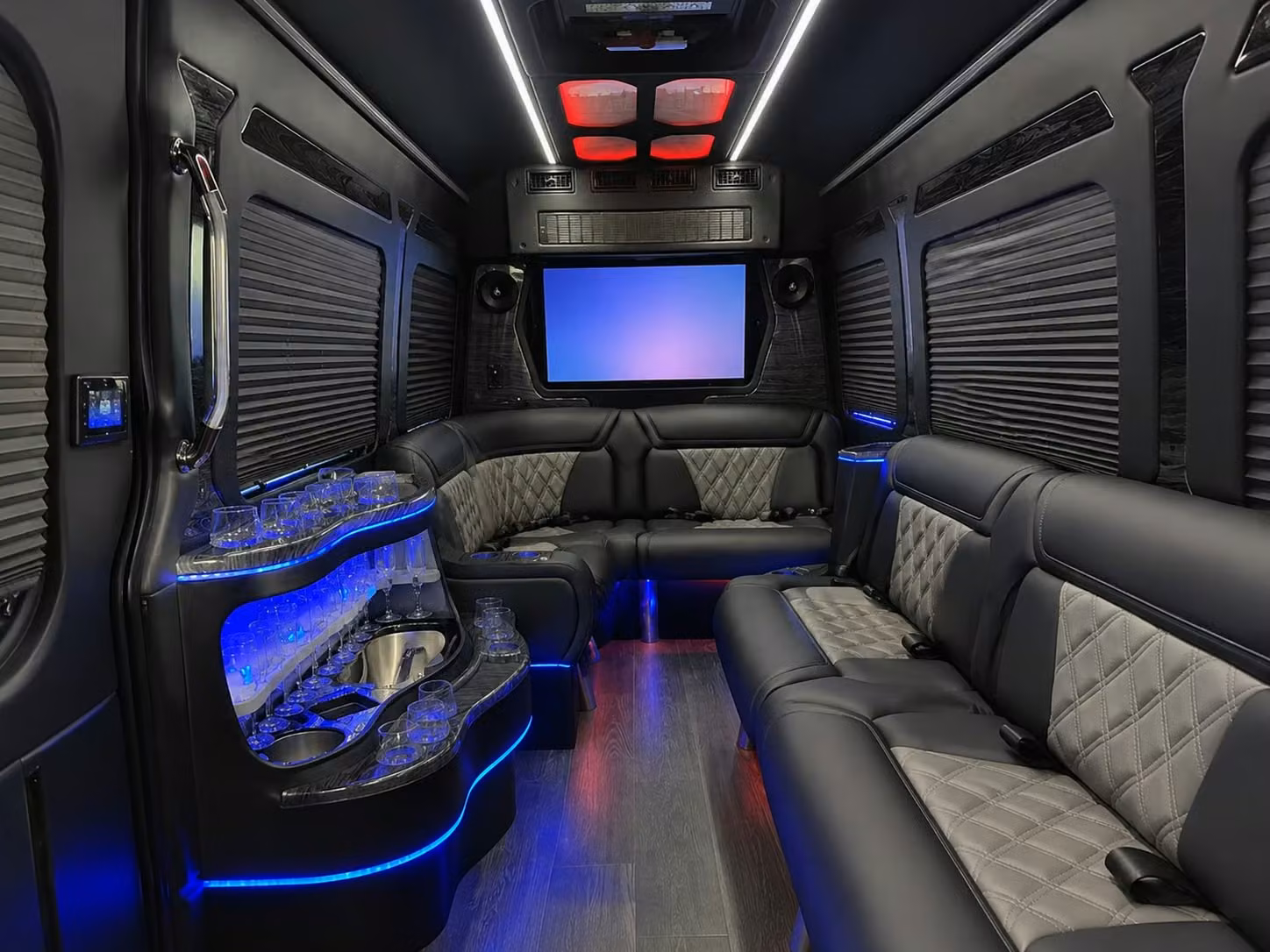 hamilton construction and worksite shuttle bus rentals