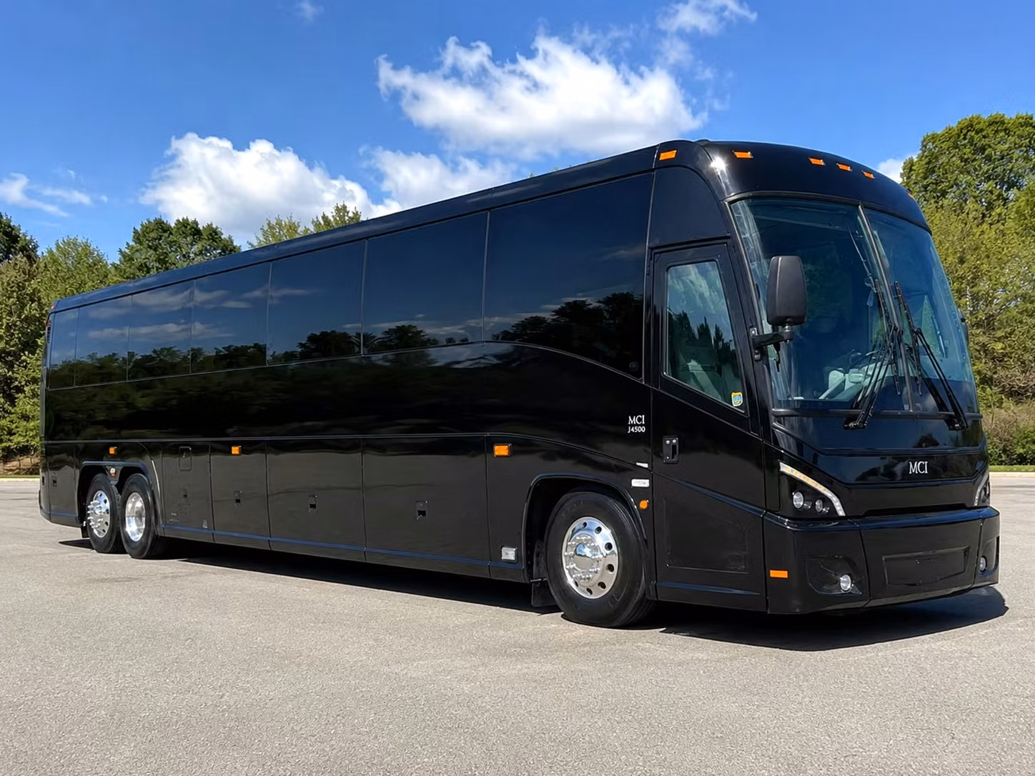 no corporate group in hamilton gets left behind with charter bus transportation